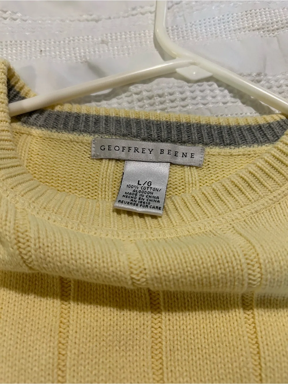 Geoffrey Beene Pale Yellow Ribbed Crewneck Sweater